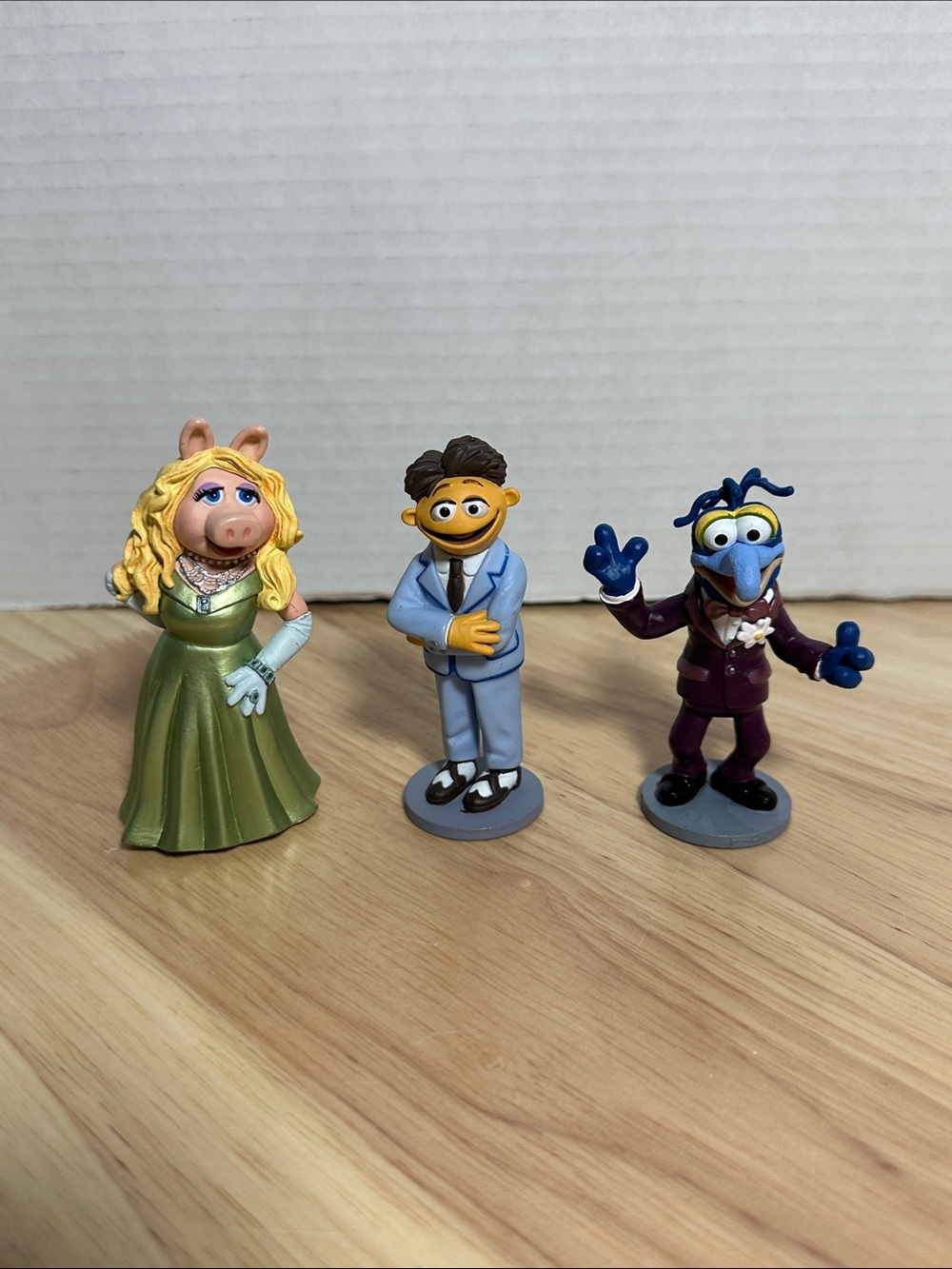 Lot of 3 Inch PVC Muppet Cake Toppers, Ms Piggy, Gonzo and Walter 🎂